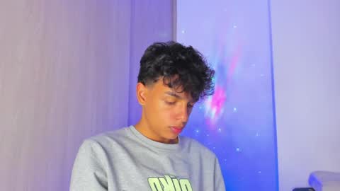 Max  online show from 27, 4, 2026