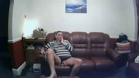 MAX online show from 8, 1, 2025