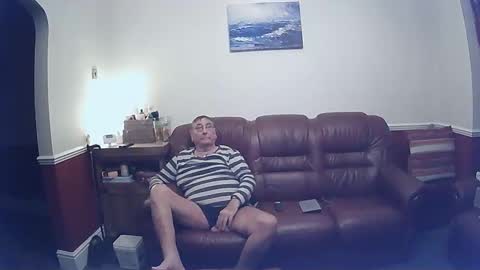 MAX online show from 14, 2, 2025