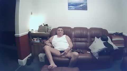 MAX online show from 5, 3, 2025