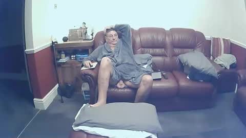 MAX online show from 3, 10, 2025