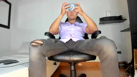 Snapshot of maxi_mux1 chatting on 21, 2, 2026 MAXI online show from 21, 2, 2026