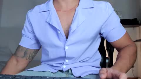 Snapshot of maxi_mux1 chatting on 4, 3, 2026 MAXI online show from 4, 3, 2026