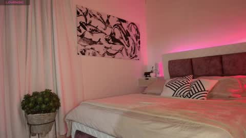 Snapshot of maxianomal chatting on 10, 10, 2025 Max online show from 10, 10, 2025