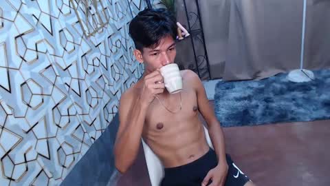 Reyn online show from 13, 2, 2025