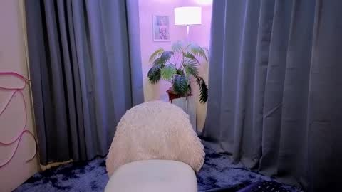 Reyn online show from 12, 9, 2025