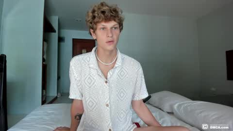 Snapshot of maxim_burn chatting on 9, 5, 2026 maxim burn online show from 9, 5, 2026