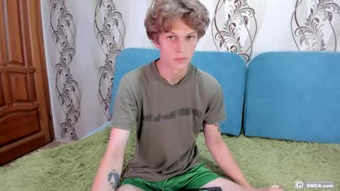 Snapshot of maxim_burn chatting on 4, 6, 2026 maxim burn online show from 4, 6, 2026