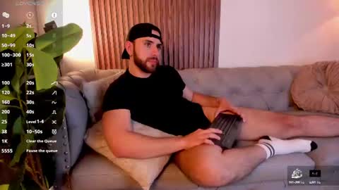 Maximo Wolf online show from 12, 6, 2026