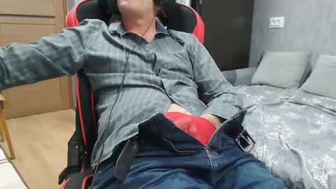 maximus3334 online show from 12, 3, 2025