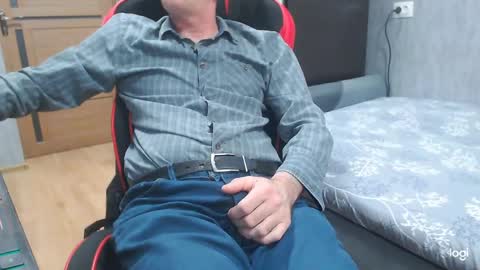 maximus3334 online show from 12, 4, 2026