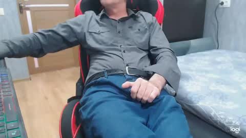 maximus3334 online show from 27, 4, 2026