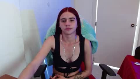 maxinesex_ online show from 28, 7, 2026