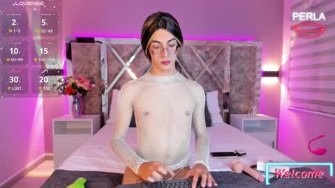 Maxi Rogers online show from 21, 1, 2025