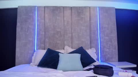 Maxi Rogers online show from 21, 4, 2026