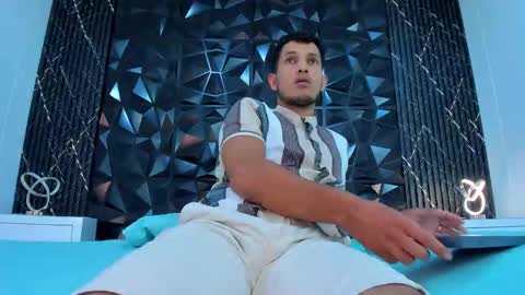 Snapshot of maxistanford chatting on 16, 3, 2026 maxistanford online show from 16, 3, 2026