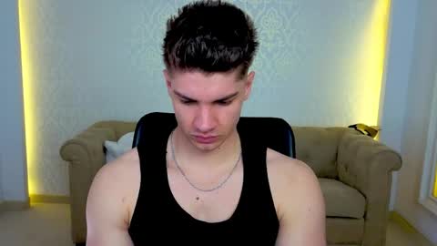 MaxKaiden online show from 26, 4, 2026