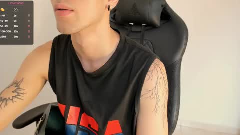 M A X online show from 4, 3, 2025