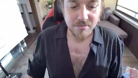 Max online show from 25, 2, 2026