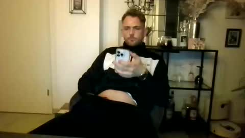 maxirodrig online show from 1, 2, 2025