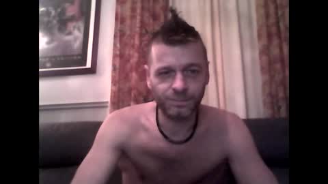 MaxTheWolf online show from 4, 11, 2025
