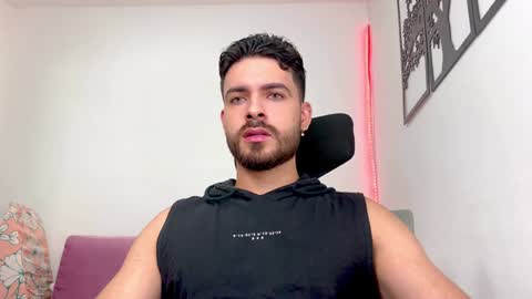 Snapshot of maxtowers chatting on 23, 1, 2025 Maxi online show from 23, 1, 2025