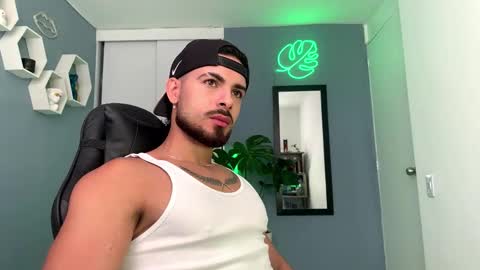 Snapshot of maxtowers chatting on 14, 10, 2025 Maxi online show from 14, 10, 2025