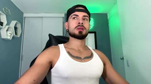 Snapshot of maxtowers chatting on 16, 10, 2025 Maxi online show from 16, 10, 2025