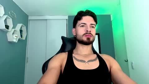 Snapshot of maxtowers chatting on 22, 10, 2025 Maxi online show from 22, 10, 2025