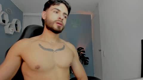 Snapshot of maxtowers chatting on 12, 3, 2026 Maxi online show from 12, 3, 2026