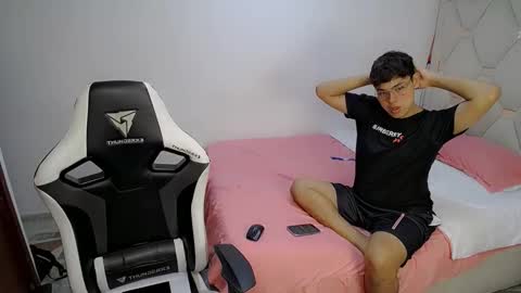 MAX  DAN online show from 9, 3, 2026