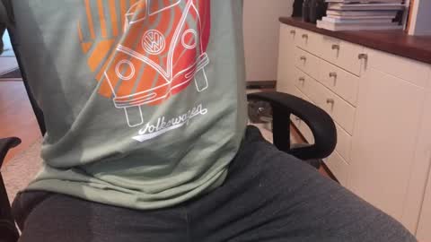 Max online show from 10, 9, 2025