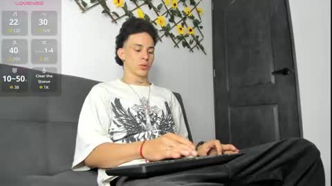 Snapshot of maxxx_bigcock chatting on 11, 6, 2026 Max online show from 11, 6, 2026