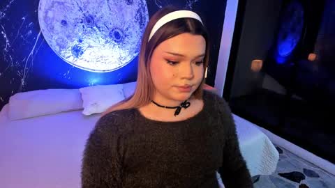 Snapshot of maxxxine_ chatting on 8, 10, 2025 Maxine Minx online show from 8, 10, 2025