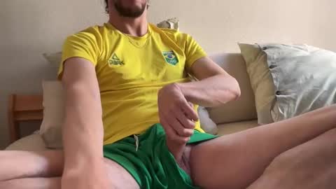 MaxXxurbate online show from 6, 5, 2026