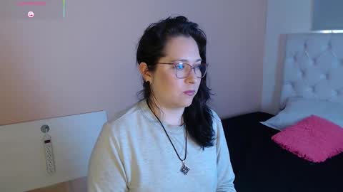 Snapshot of may_bloom chatting on 3, 2, 2026 May online show from 3, 2, 2026