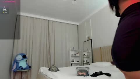 Mia online show from 23, 4, 2026