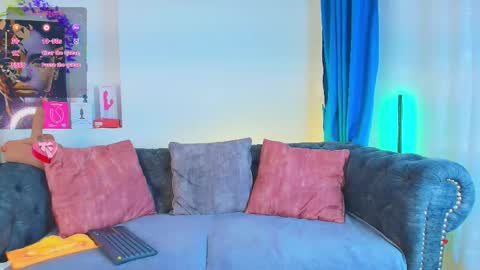 may_wood online show from 30, 11, 2025