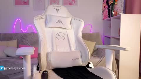 Maya online show from 3, 2, 2026