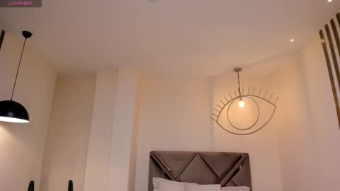 M A Y A    H O F F M A N online show from 13, 1, 2026