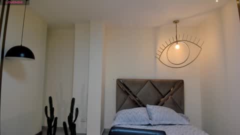 M A Y A    H O F F M A N online show from 20, 2, 2026