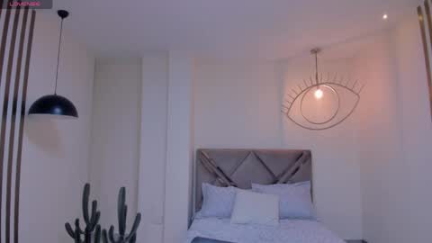 M A Y A    H O F F M A N online show from 6, 3, 2026