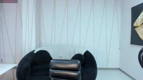 M A Y A    H O F F M A N online show from 13, 3, 2026