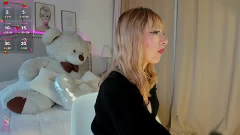 Mayajhons online show from 6, 10, 2025