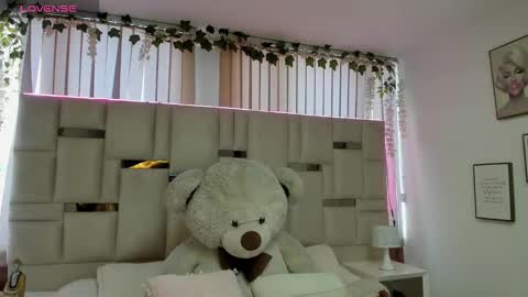 Mayajhons online show from 23, 3, 2026