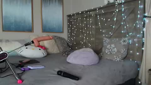 Snapshot of mayamercixoxo chatting on 23, 12, 2024 MayaMerci online show from 23, 12, 2024