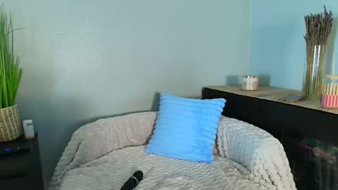Snapshot of mayamercixoxo chatting on 18, 2, 2026 MayaMerci online show from 18, 2, 2026