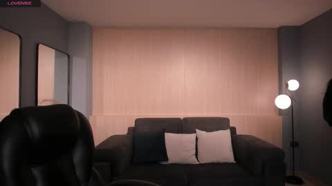 Maya online show from 4, 3, 2026