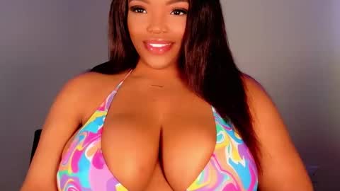 MayBabi online show from 11, 11, 2025