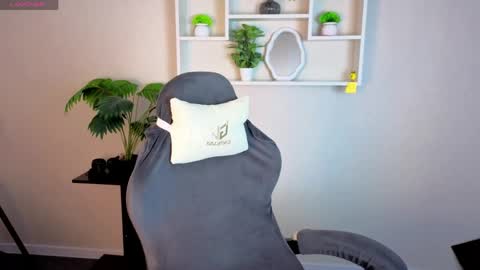 Mia GMT2 Mon 3-9 AM Tue 3-9 AM Wed 3-9 AMThur 10 AM - 4 PM  Fri 3-9 AM Sat 3-9 AM Sun 3-9 AM. online show from 27, 4, 2026